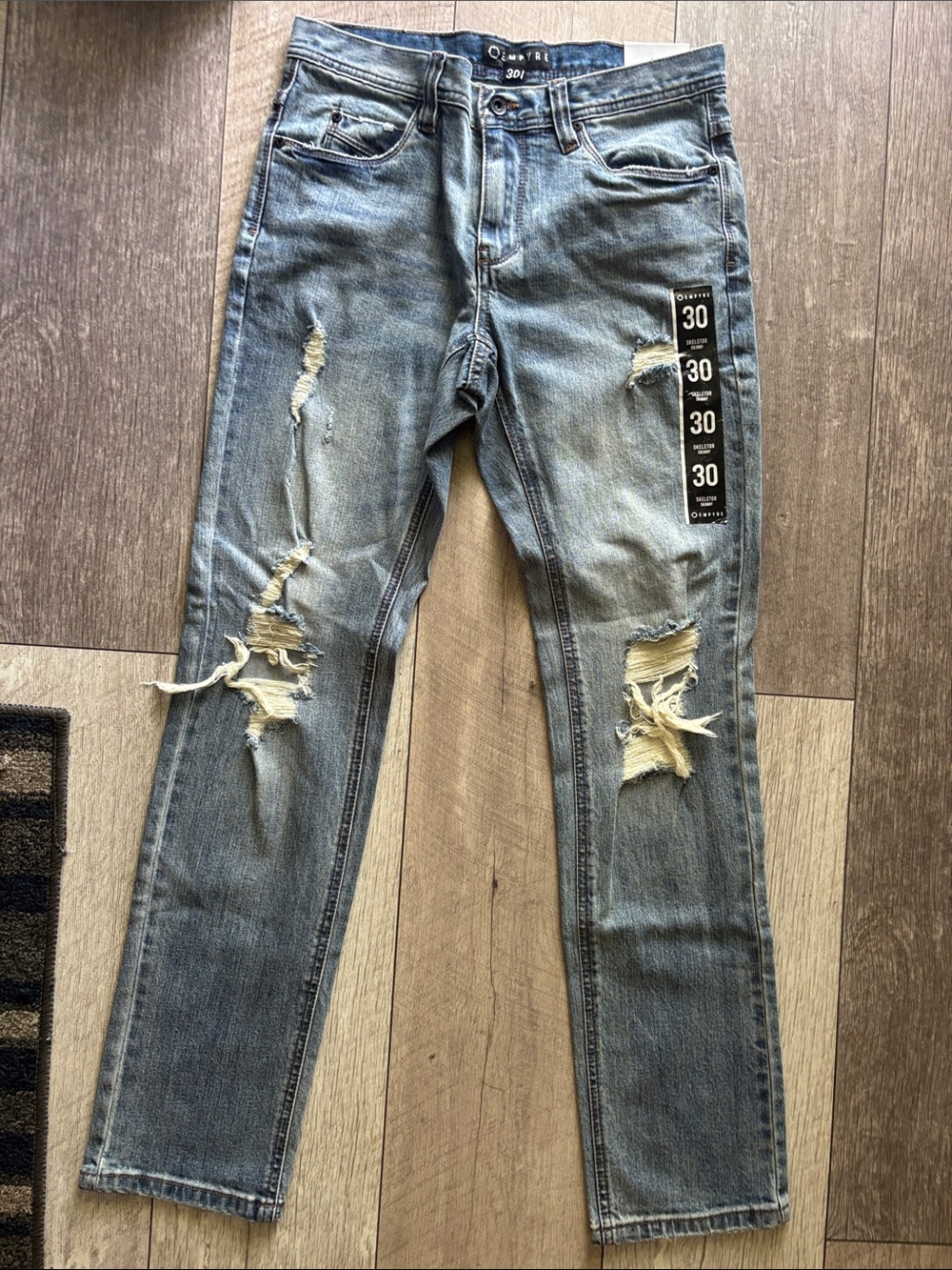 Brand New Never Worn Men's Distressed Light Blue Ripped Jeans - Slim Fit